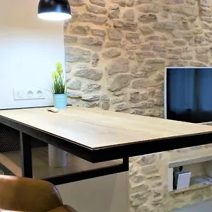 Appartamento Le Petit - 15 M2 - Centre - Sorgue à 50 M, LʼIsle-sur-la-Sorgue